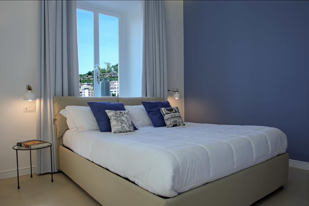 Starhost - Petit B&B Salerno Kültér fotó