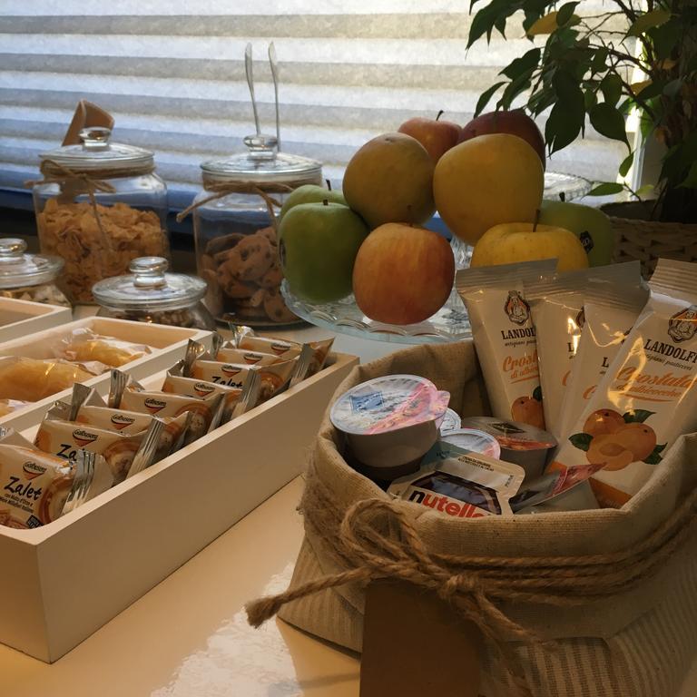 Starhost - Petit B&B Salerno Kültér fotó